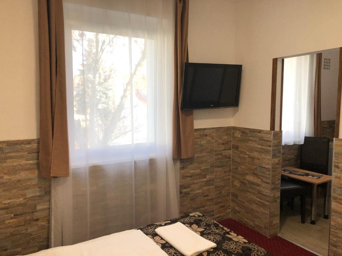 Mosoly Szallashely Segedín Exteriér fotografie